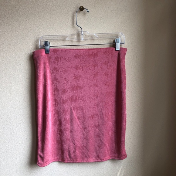 Missguided Dresses & Skirts - NWOT Missguided Slinky Skirt